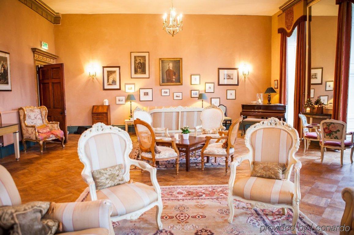 Priory Bay Hotel Сийвю Екстериор снимка