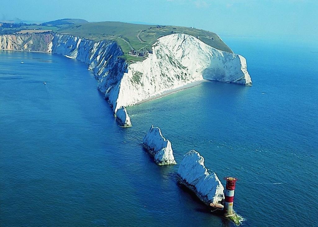 Priory Bay Hotel Сийвю Екстериор снимка