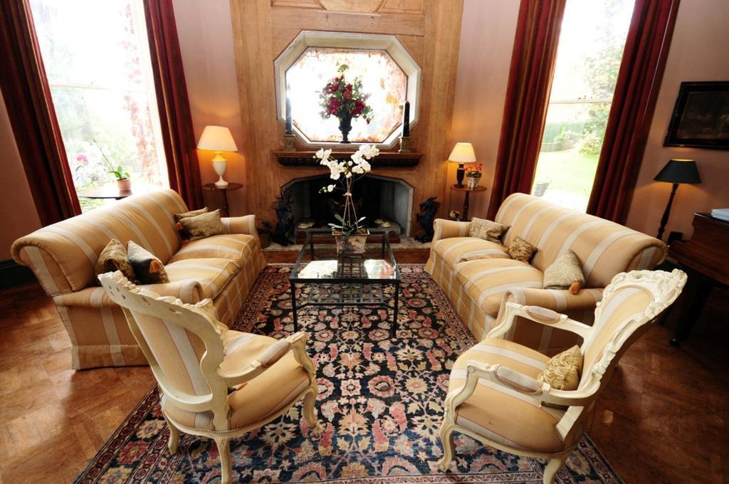 Priory Bay Hotel Сийвю Екстериор снимка