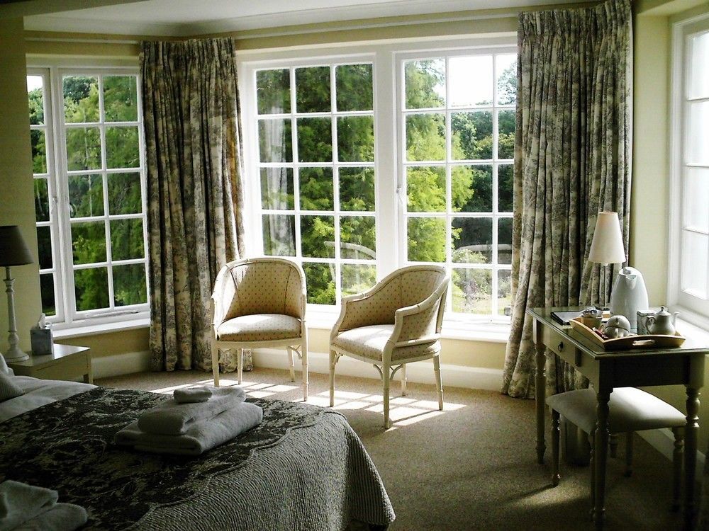 Priory Bay Hotel Сийвю Екстериор снимка